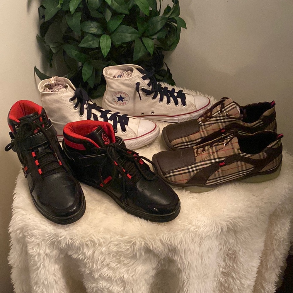 Bundle of Shoes